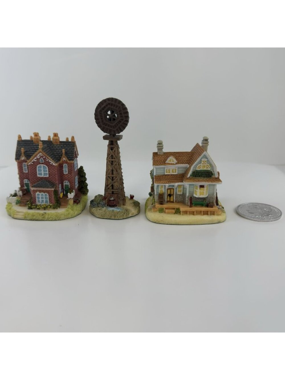Vtg 1997 Liberty Falls Miniature Village Set Quilt Shop Windmill Signmaker Coin